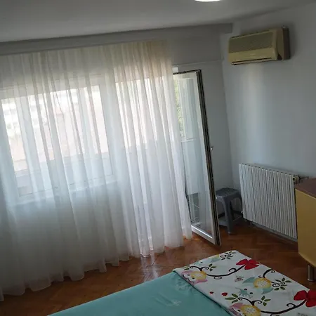 Portul Turistic Lägenhet *